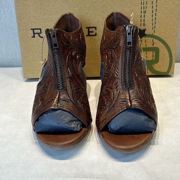 NEW Roper Mika Front Zip Sandals Sz 10 Brown Tooled Leather 3" Heel Open Toe - Picture 3 of 9